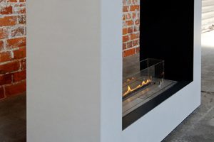 Kamin aus Beton offen mit Feuer Bio Ethanol Brenner