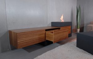 Wohnzimmer Sidebord aus Beton mit Holz und Feuer