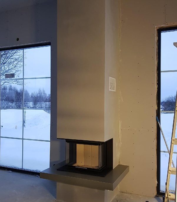 Feuertisch aus Beton eingebaut in Schweden