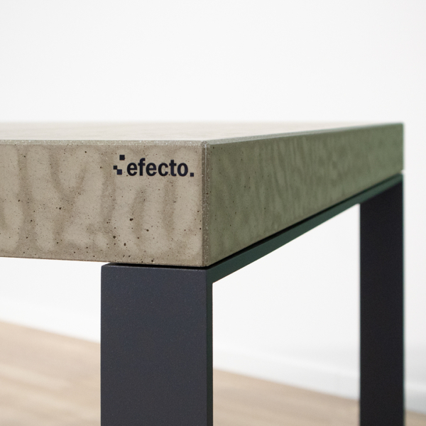 Betontisch Nico - Silbergrau natur + pulverbeschichtet RAL7021